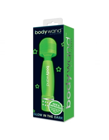 Вибратор мини-ванд светящийся в темноте с кристаллами BodyWand BW136 Вибратор мини-ванд светящийся в темноте с кристаллами BodyWand BW136